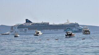 Büyük gezinti gemisi Norwegian Jade  Bodrum'a geldi