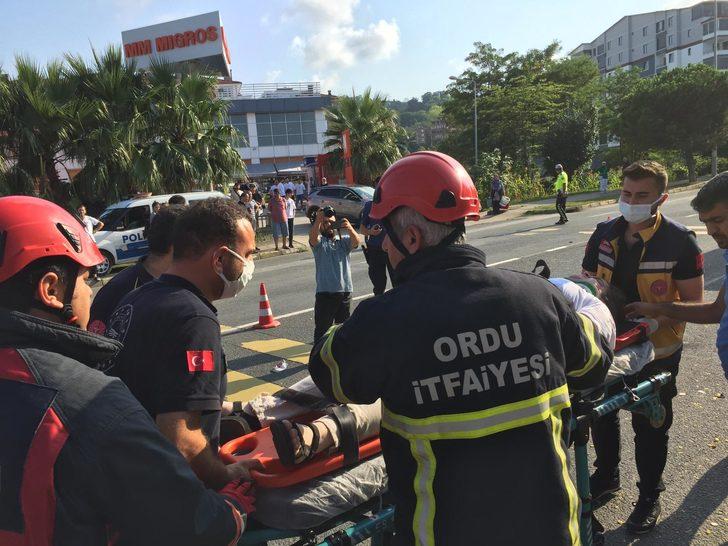 Ordu'da motosikletin yayaya çarpması sonucu 3 kişi yaralandı G3