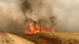 Son Dakika: MSB duyurdu! Terör örgütü PKK/YPG, Pençe-Kilit Operasyonu bölgesi Serdeşt köyü kırsalında yangın çıkardı