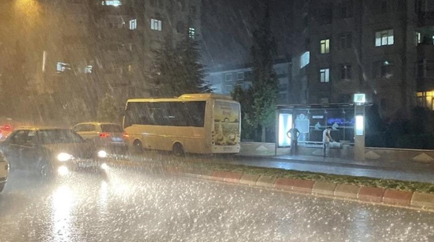 Meteoroloji duyurdu! İki il için kuvvetli yağış uyarısı