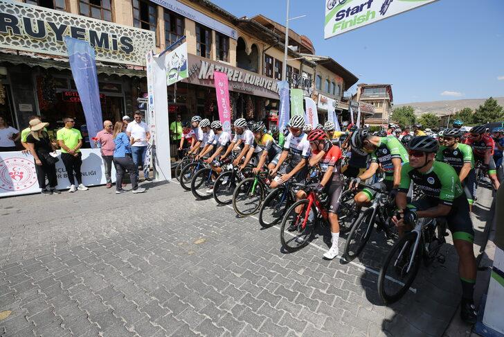 Erciyes Uluslararası Yol ve Dağ Bisikleti Yarışları'nın 4. etabı tamamlandı G3