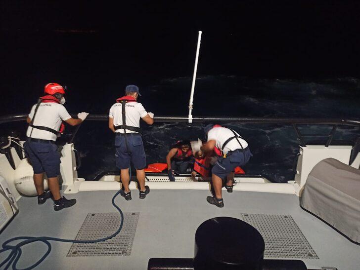 Datça'dan Yunanistan'a kaçak yollarla geçmeye çalışan 2 FETÖ üyesi yakalandı G1