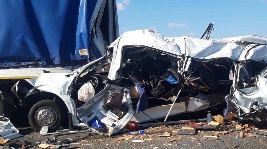 Rusya'da feci kaza! 16 kişi yaşamını yitirdi