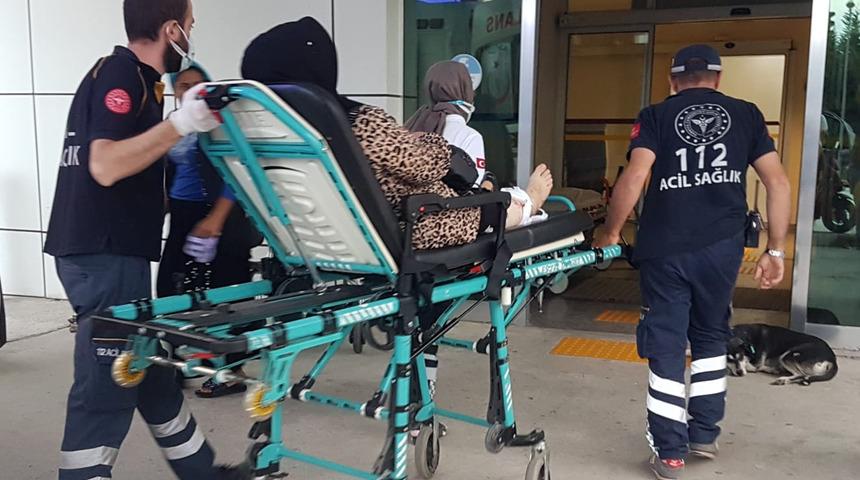 Bir anda ayağında acı hissetti! Dinlenme tesisinde dehşete düşüren olay