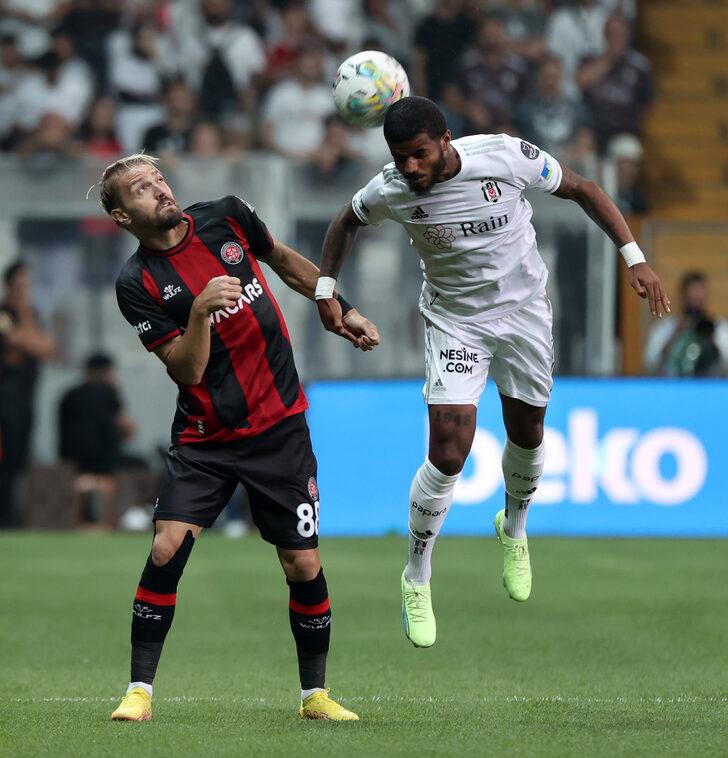 Son dakika: Beşiktaş - Karagümrük maçına damga vuran pozisyonlar! Wout Weghorst, Jackson Muleka ve Salih Uçan'ın 21 dakikada çektiği 3 şut direkten döndü... G3