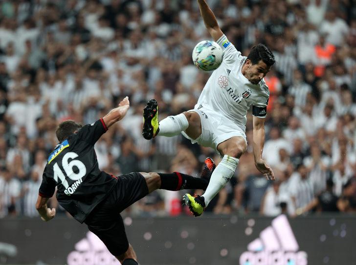 Son dakika: Beşiktaş - Karagümrük maçına damga vuran pozisyonlar! Wout Weghorst, Jackson Muleka ve Salih Uçan'ın 21 dakikada çektiği 3 şut direkten döndü... G5