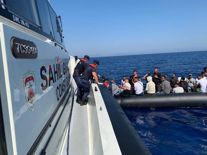 Muğla açıklarında 93 düzensiz göçmen kurtarıldı G3