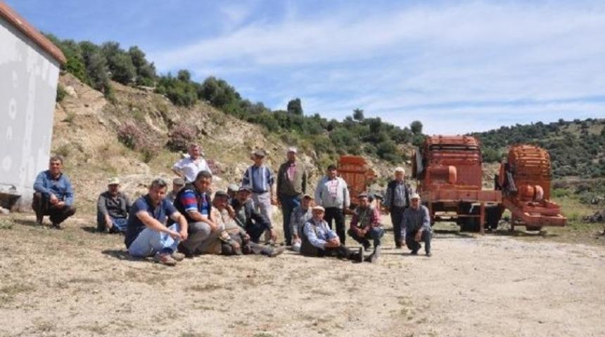 Mahalle sakinlerinden taş ocağı eylemi