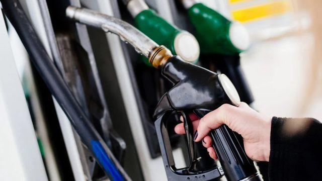 SON DAKİKA: Benzinli araç kullananlar dikkat! Depoları doldurun, yeniden zam geliyor (Güncel motorin benzin fiyatları)