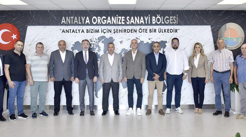 KKTC'li iş insanları, Antalya OSB'de incelemede bulundu