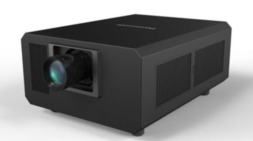Panasonic&rsquo;ten 27.000 l&uuml;men 4K lazer projeksiyon
