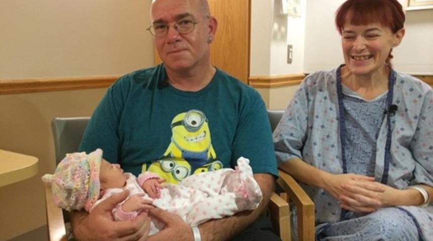 Hamile olduğunu doğumdan bir saat &ouml;nce &ouml;ğrendi