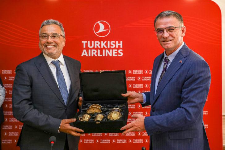 THY Yönetim Kurulu üyeleri Van'da buluştu G3