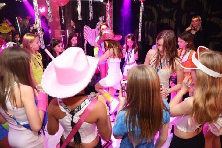 Sadece 11 yaşında! Milyonlarca dolar değerinde doğum günü partisi düzelendi: Bütün parayı ben ödedim G4