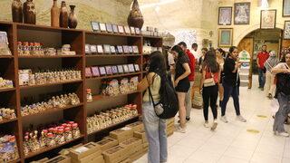 Farklı illerden Nevşehir'e gelen gençler müzeleri gezdi