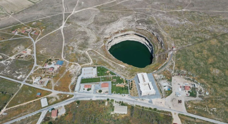 Konya’da restore edilen Obruk Gölü manzaralı 800 yıllık han ziyarete açılıyor! Obruk Hanı meraklısını bekliyor G1