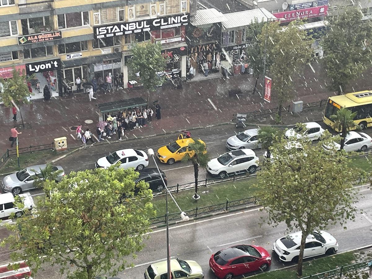 Bursa'da sağanak etkili oldu