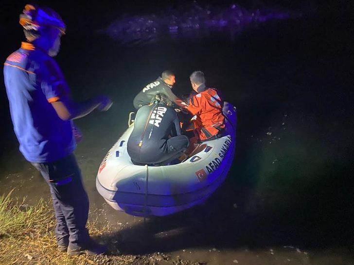 Sakarya'da gölete giren genç boğuldu G4