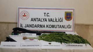 Antalya'da uyuşturucu operasyonunda 3 şüpheli yakalandı