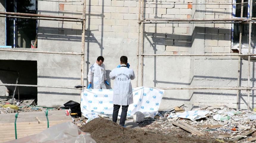Sivas'ta 5. kattaki iskeleden düşen inşaat işçisi hayatını kaybetti