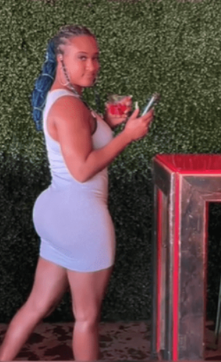 Arabasının kolunda gördü, sadece 5 dakika dokundu! Peçeteden zehirlenen kadın dehşeti yaşadı G5