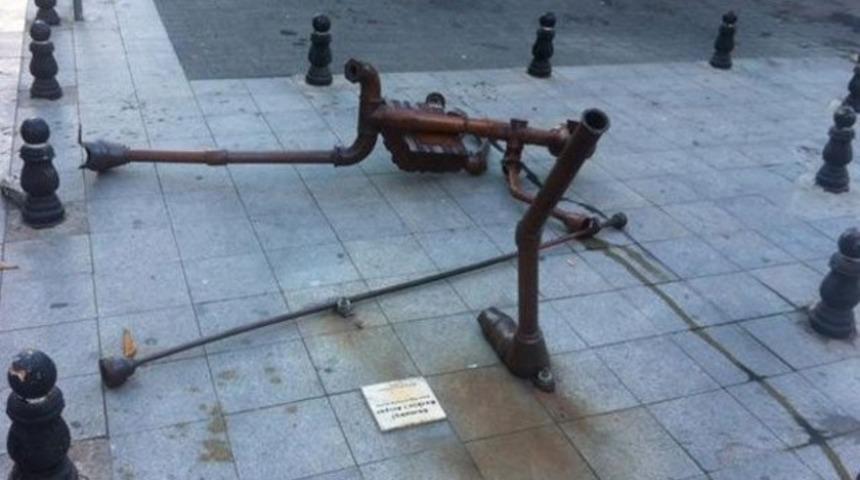 Moda'daki Berkin Elvan heykeline saldırı