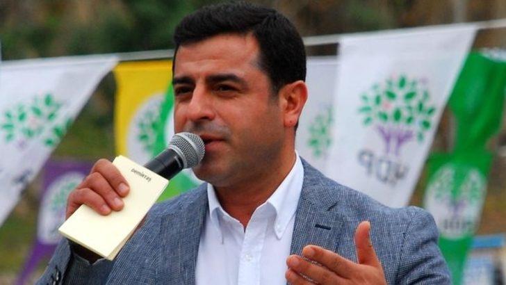HDP'nin Bitlis mitinginde dikkat çeken pankart