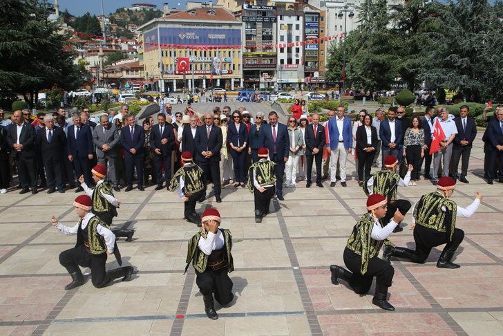 Atatürk'ün Kastamonu'ya gelişi ile Şapka İnkılabı'nın 97. yıl dönümü kutlanıyor G4