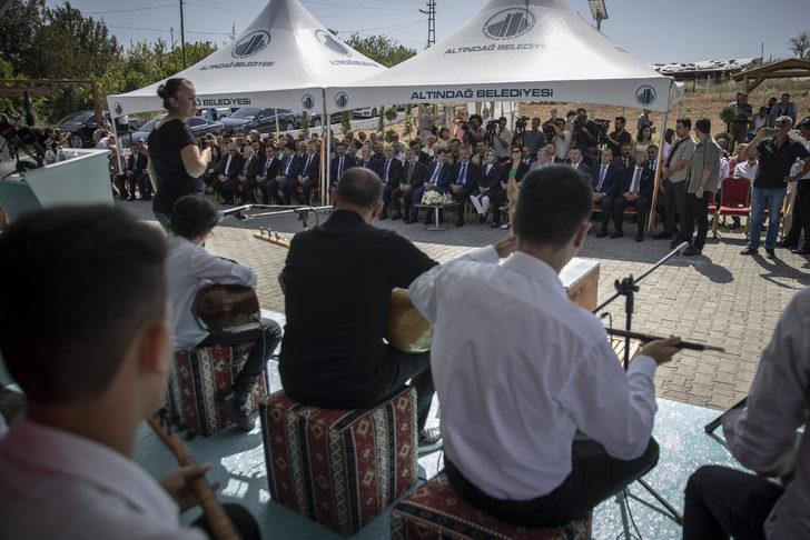 Milli Eğitim Bakanı Özer, Aydıncık Köy Yaşam Merkezi kursiyerlerinin sertifika törenine katıldı G3