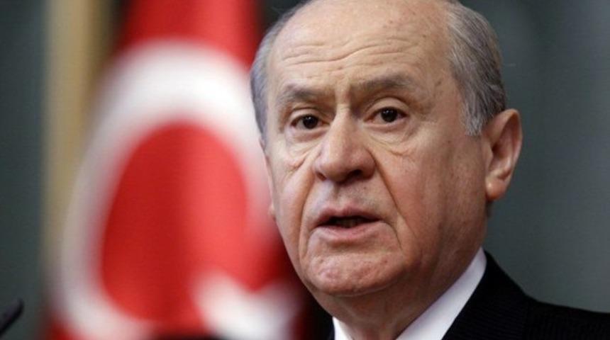 Bahçeli'den Erdoğan ve Davutoğlu'na flaş cevap