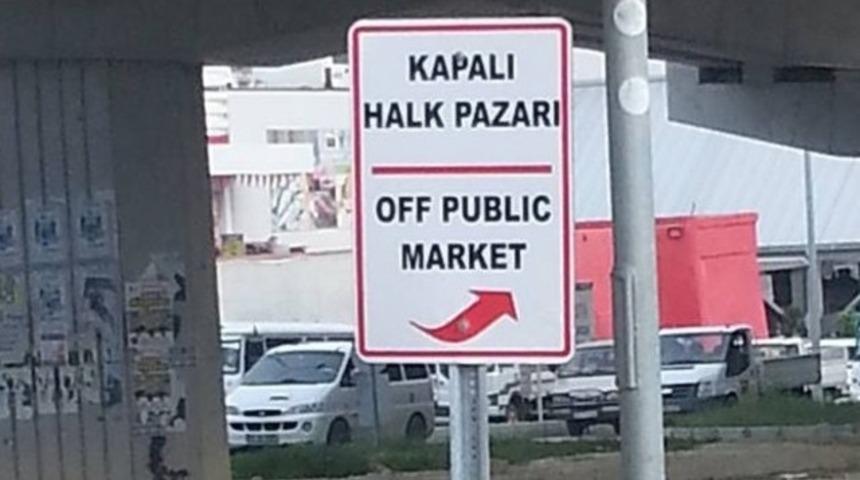 Kuşadası Belediyesi'nin İngilizce tabelaları sosyal medyayı salladı