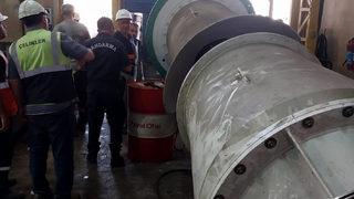 Kütahya'da termik santralde pompanın altında kalan işçilerden biri öldü, diğeri yaralandı