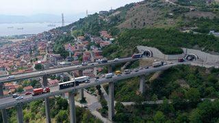 Anadolu Otoyolu'nda trafik kazası ulaşımı aksattı