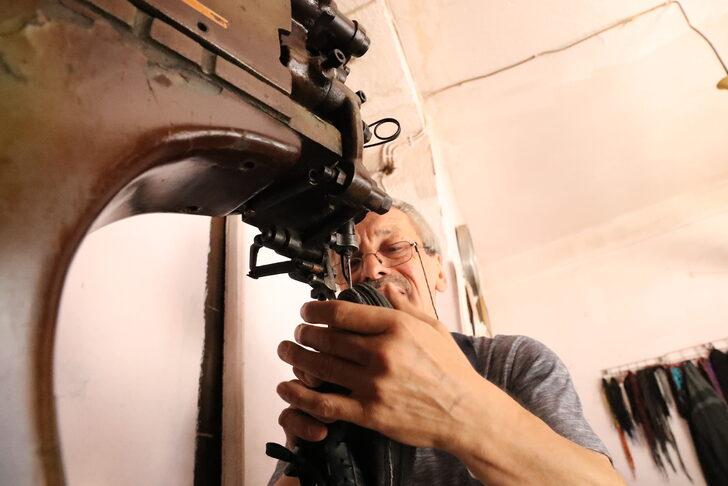 Özcan usta, 45 yıldır el emeği ayakkabı üretiyor G5