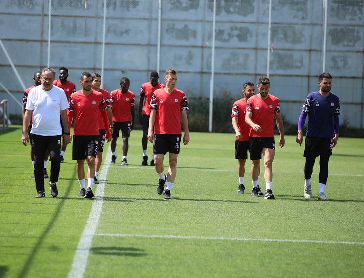 Sivasspor'da Malmö maçı hazırlıkları başladı G1