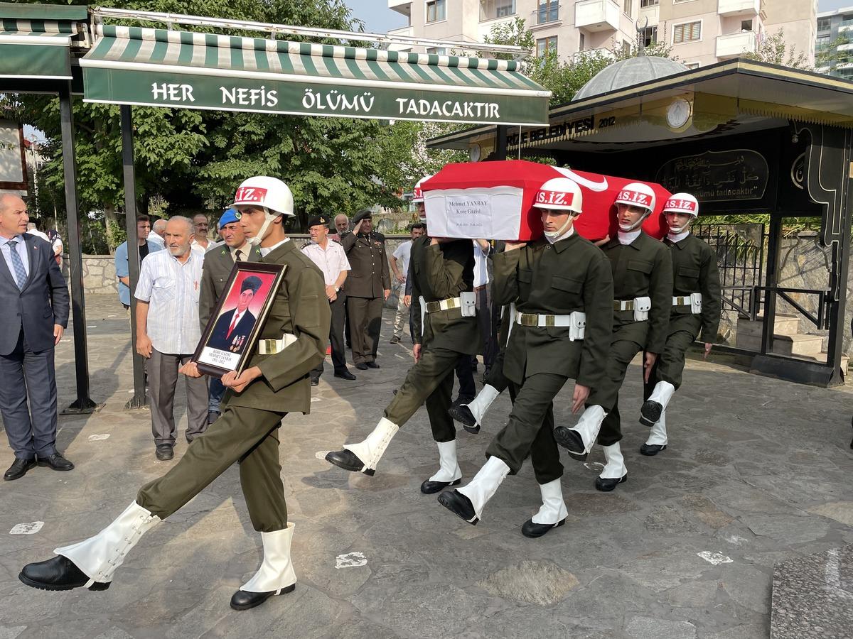 Rize'de Kore gazisi Mehmet Yanbay'ın cenazesi toprağa verildi