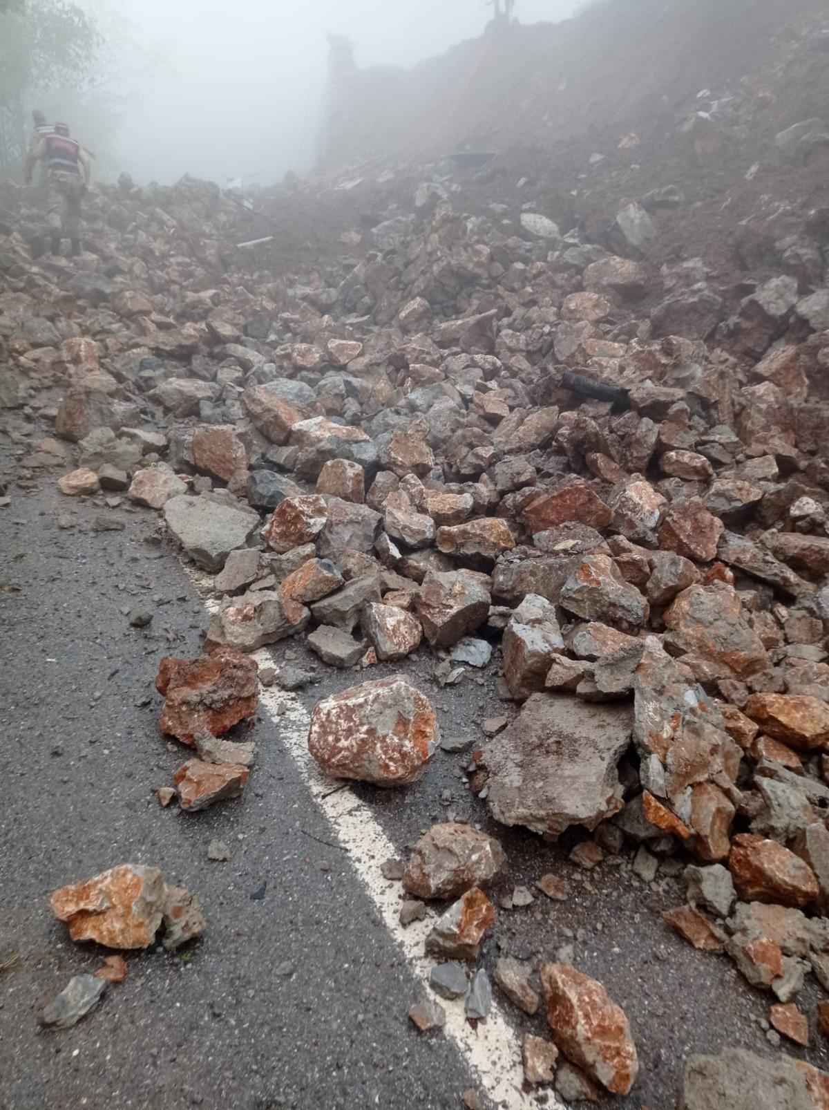 Hatay'da &ccedil;&ouml;ken istinat duvarının altında kalan motosiklet s&uuml;r&uuml;c&uuml;s&uuml; &ouml;ld&uuml;