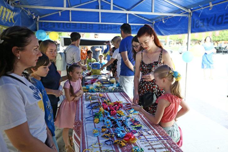 Adana'daki Ukraynalılar el işi ürünlerinin gelirini ülkelerine gönderecek G3