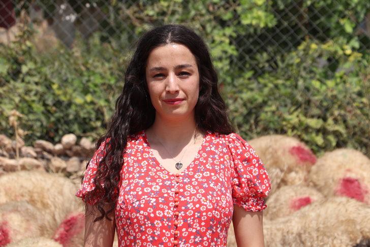 Siirt'te devletten hibe desteği alan genç çiftçilere küçükbaş hayvan dağıtıldı G2