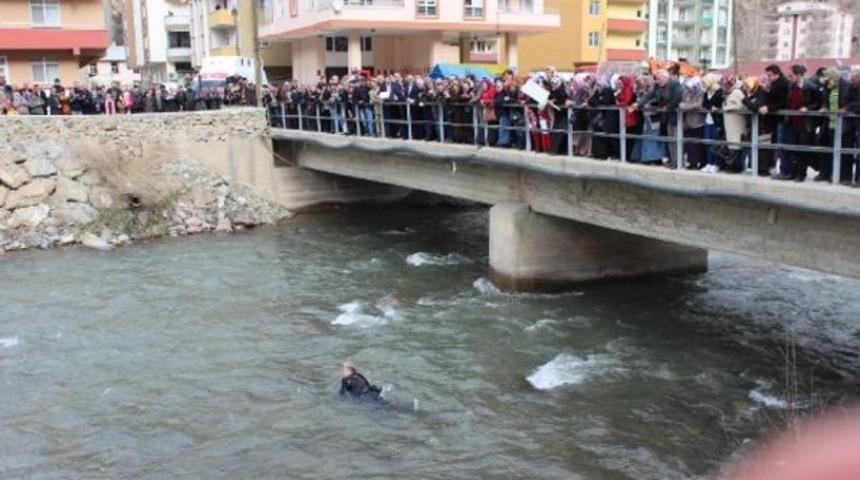 Sular altında kalacak Yusufeli’nde tepki mitingi