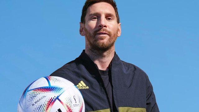 Messi'nin eşi Antonella Roccuzzo göğüs dekolteli poz verdi! Beğeni butonu çöktü