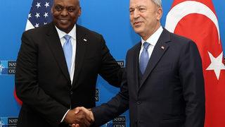 Bakan Akar ve ABD Savunma Bakanı Austin arasında kritik görüşme
