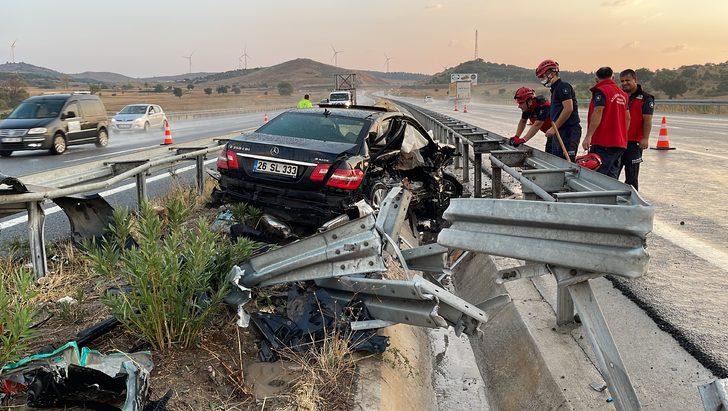 Balıkesir'de tatil yolunda kaza geçiren çift öldü, iki çocukları yaralandı G4