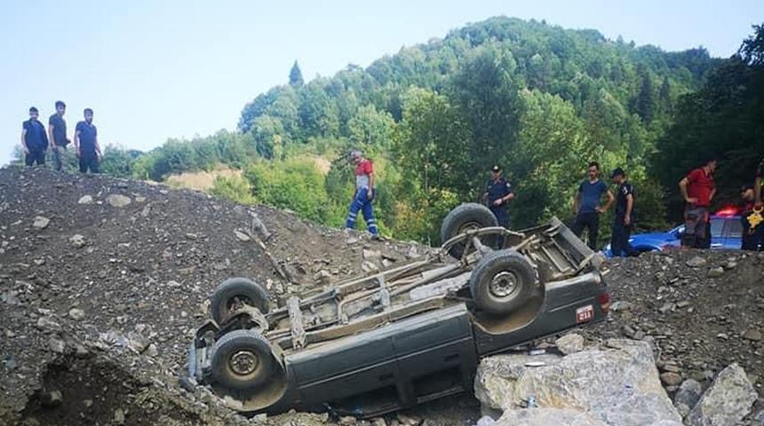 Bartın'da meydana gelen trafik kazasında 3 orman işletme görevlisi yaralandı