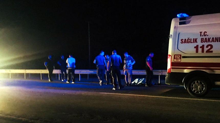 Sakarya'da bariyerlere çarpan motosikletin sürücüsü öldü