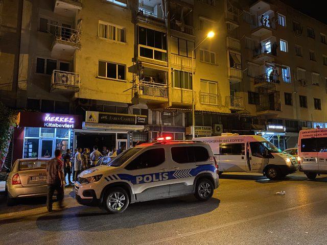 İzmir'de yalnız yaşayan kadın evinde ölü bulundu