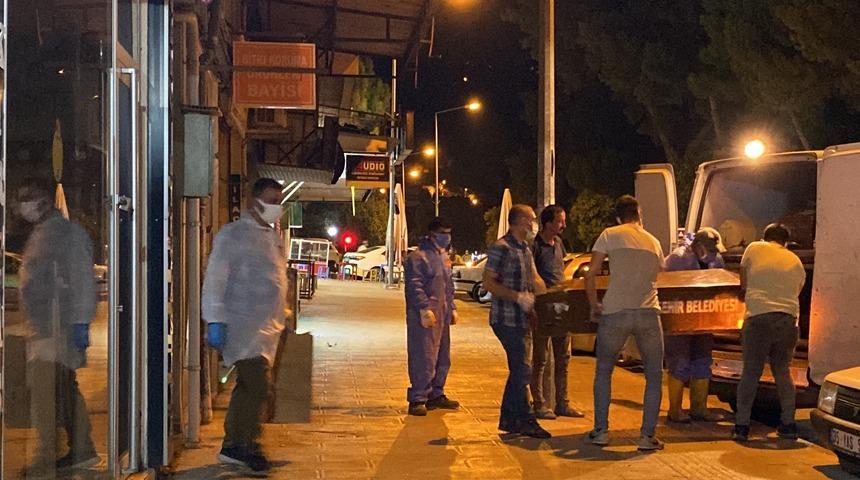 İzmir'de yalnız yaşayan kadın evinde ölü bulundu