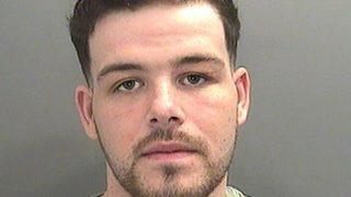 Korkunç olay! Anne ve kızına aynı anda tecavüz etti, birbirlerini izlemeye zorladı