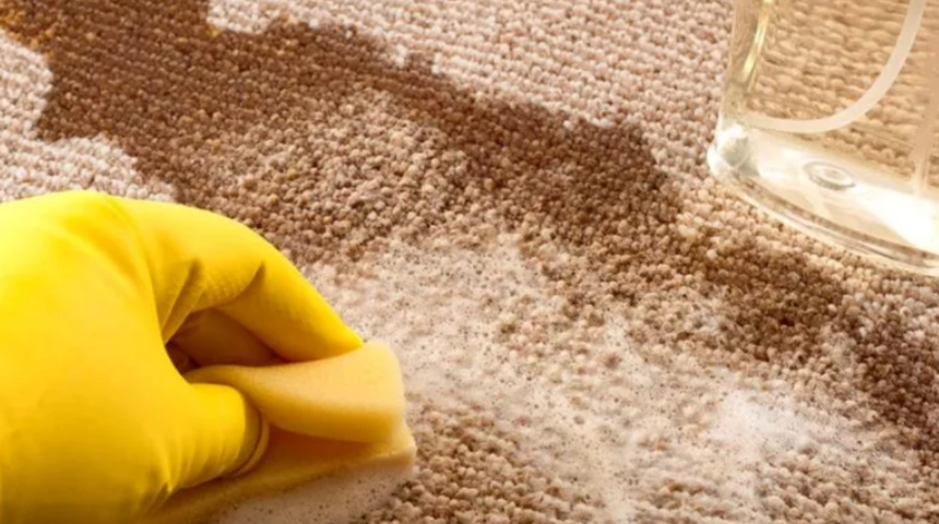 Yeteri kadar temizlenmiyor! Halınızı tam anlamıyla temizlemek i&ccedil;in bu y&ouml;ntemleri kullanın