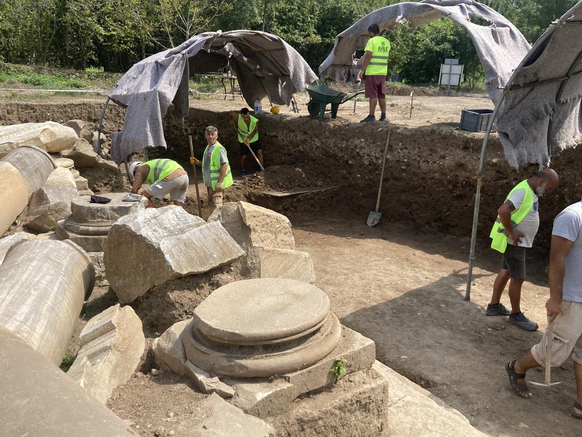 Amasra'da temel kazısında rastlanılan tarihi kalıntılar, g&uuml;n y&uuml;z&uuml;ne &ccedil;ıkarılacak